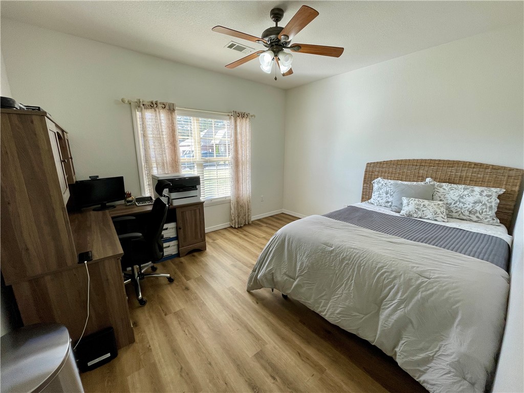 COVE LANDING PHASE IV - Residential