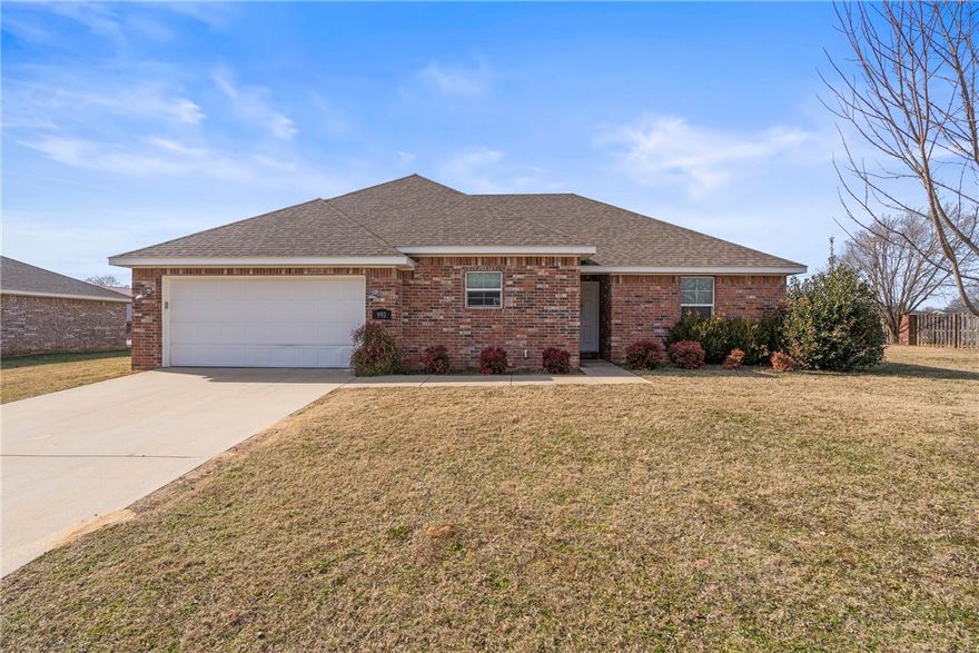 Very nice 3-bedroom, 2-bath home with refrigerator and fenced backyard. A must-see.