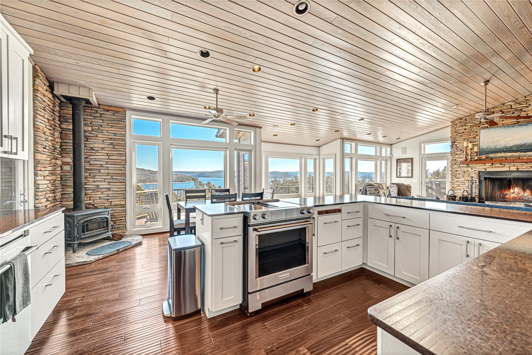 Del Lago Estates - Residential