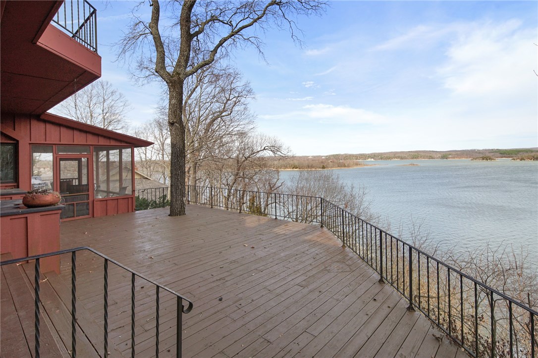 Lisa Capri And Pine Ridge - Residential