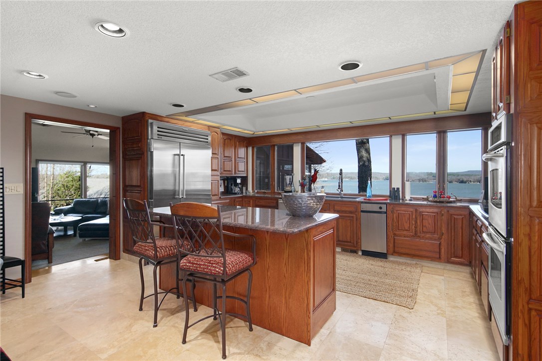 Lisa Capri And Pine Ridge - Residential