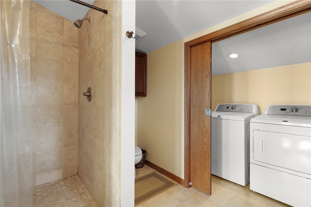 Lisa Capri And Pine Ridge - Residential