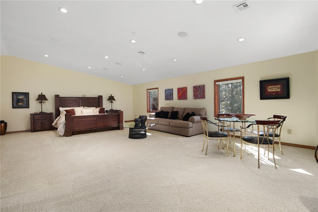 Lisa Capri And Pine Ridge - Residential