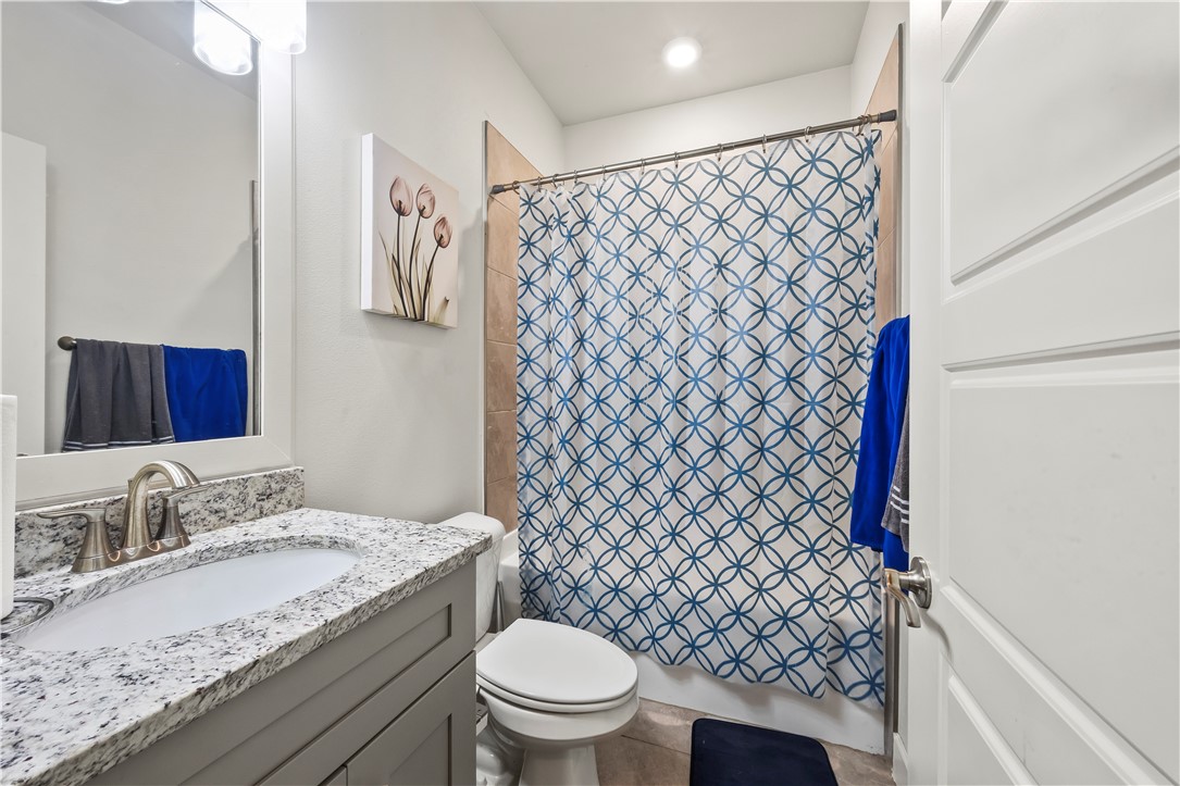 MAPLE ESTATES PH IA-CENTERTON - Residential Lease