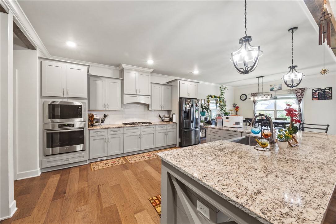 MAPLE ESTATES PH IA-CENTERTON - Residential Lease
