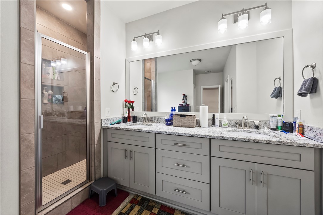 MAPLE ESTATES PH IA-CENTERTON - Residential Lease