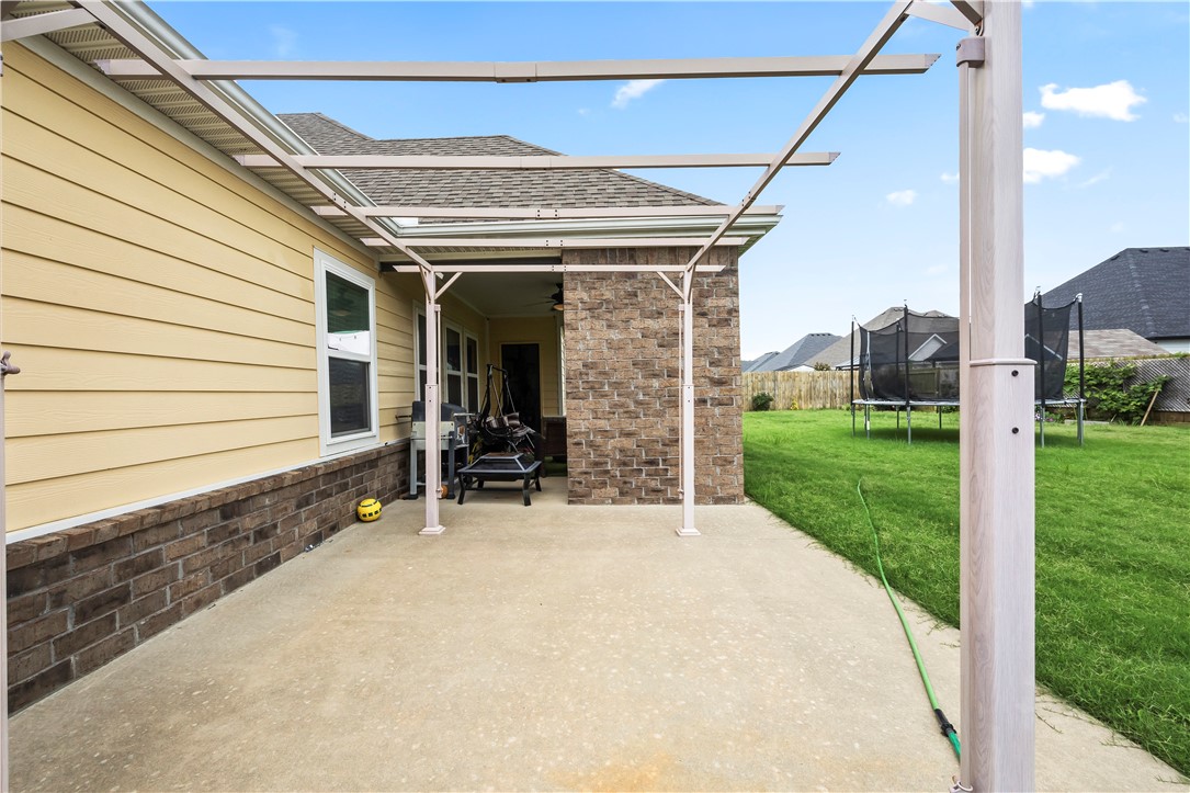 MAPLE ESTATES PH IA-CENTERTON - Residential Lease