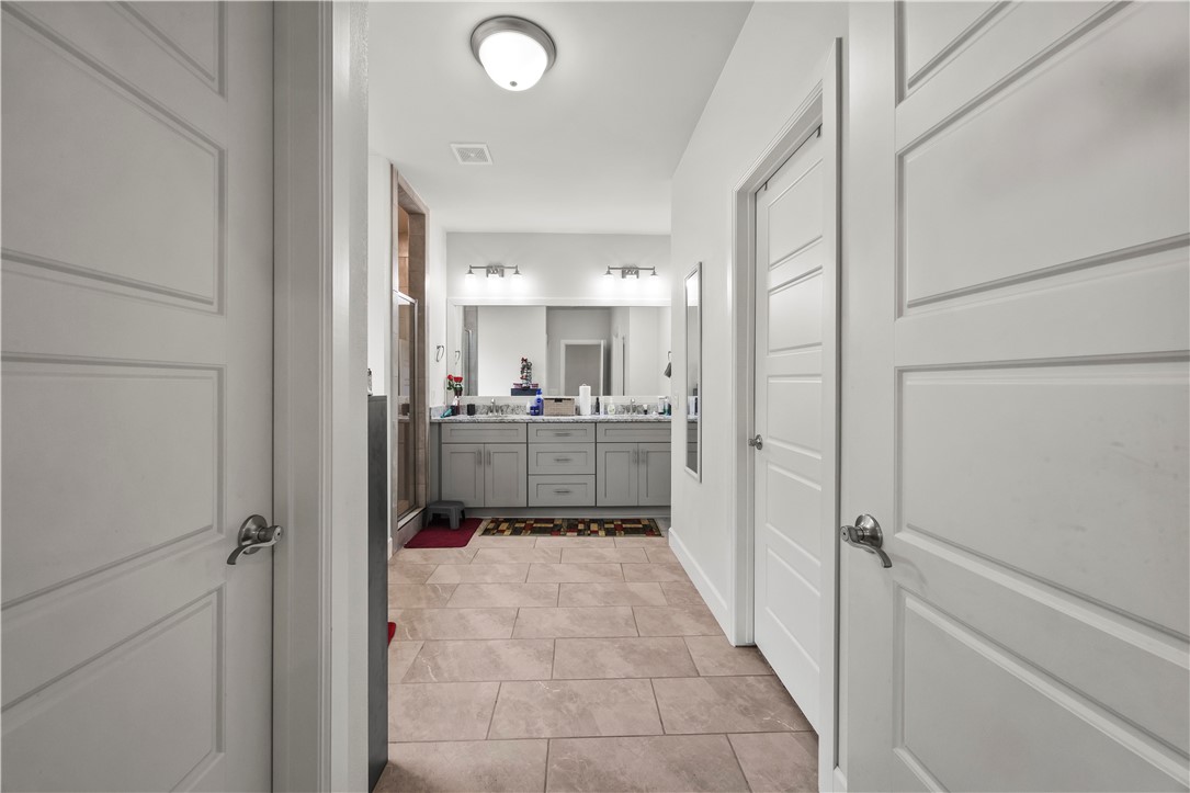 MAPLE ESTATES PH IA-CENTERTON - Residential Lease