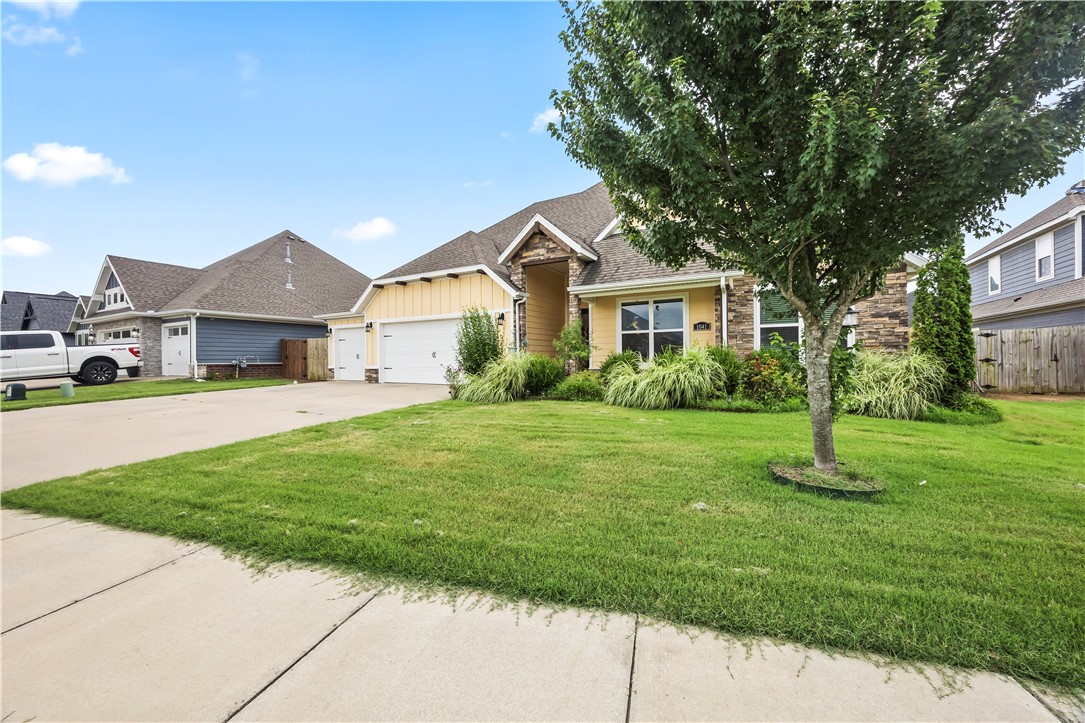 MAPLE ESTATES PH IA-CENTERTON - Residential Lease