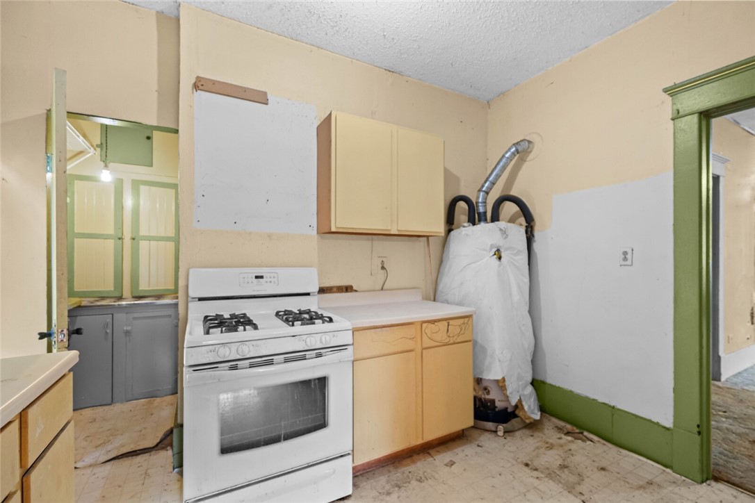McCraws Add Sulphur Spgs - Residential