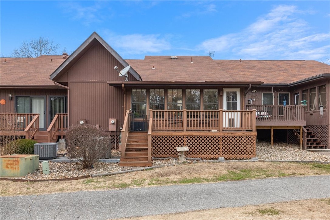 Melanie Courts - Residential