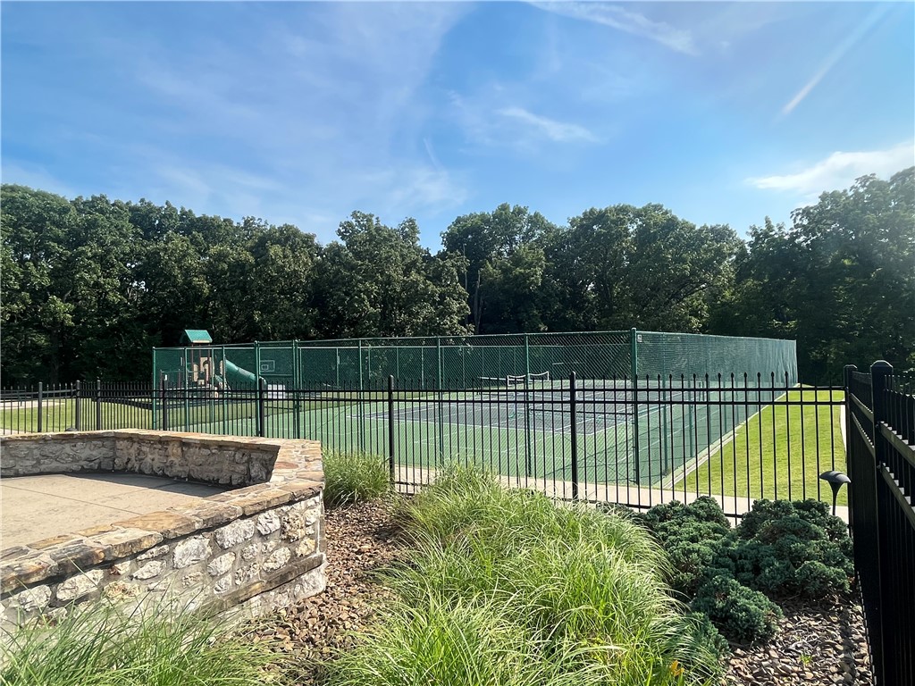 Oak Tree Centerton - Residential