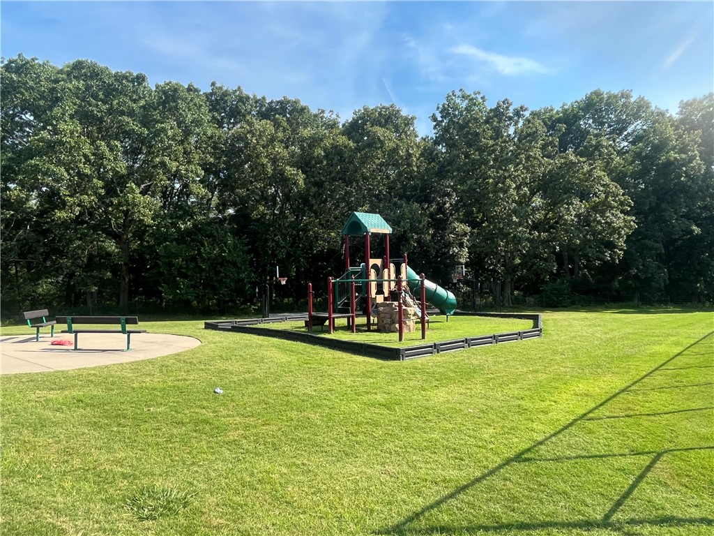 Oak Tree Centerton - Residential
