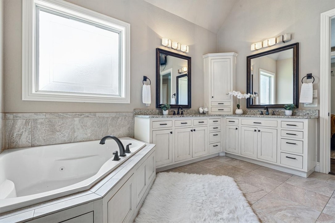 Oak Tree Centerton - Residential