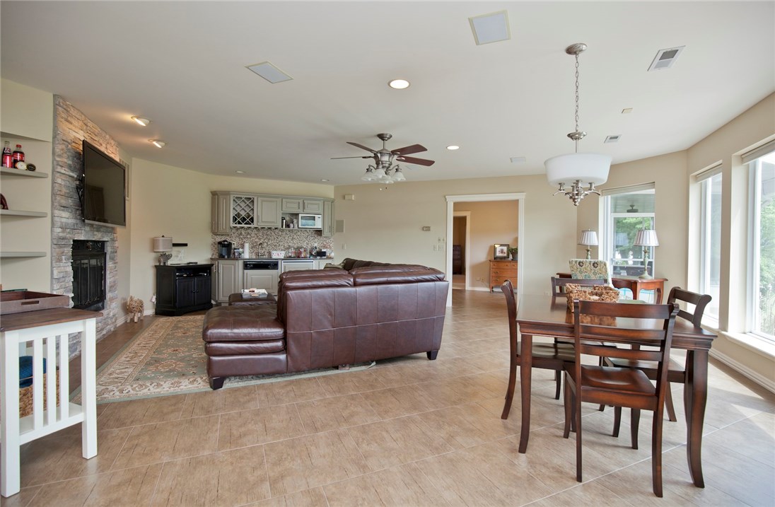 Mayfair Sub Bvv - Residential