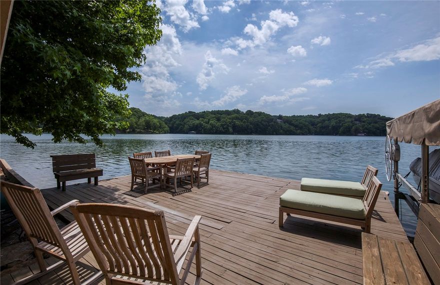 Luxury lakefront property on Lake Windsor. Enjoy water views from nearly any room! Easiest walk to the water! Completely renovated home allows you to move right in and enjoy the lake lifestyle today! 200' of shoreline.