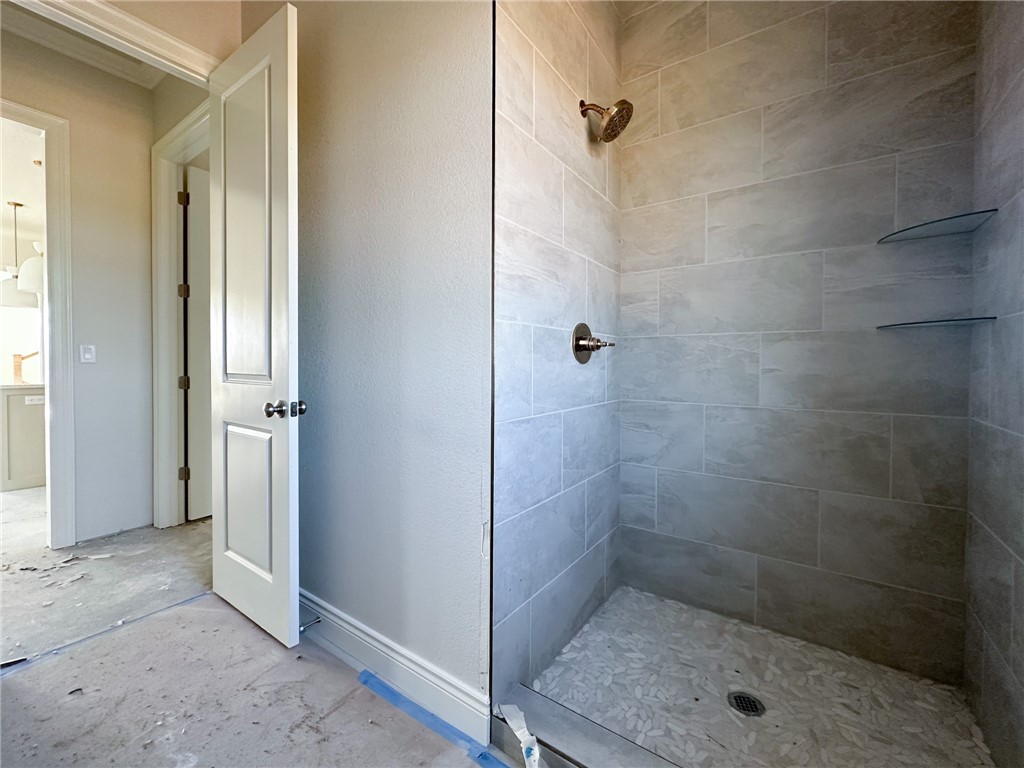 County Line Square - Residential