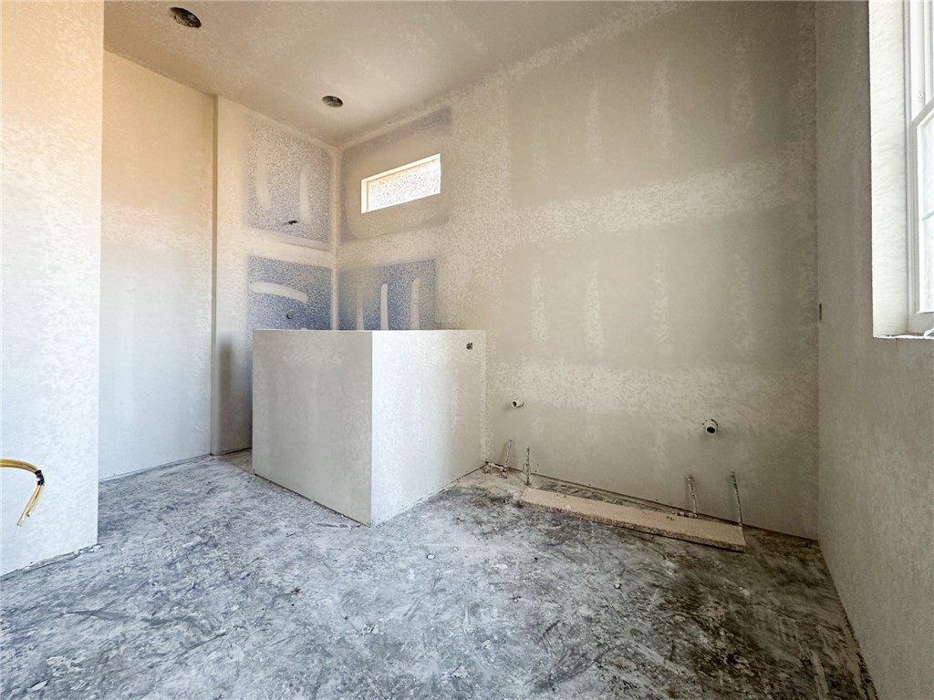 County Line Square - Residential