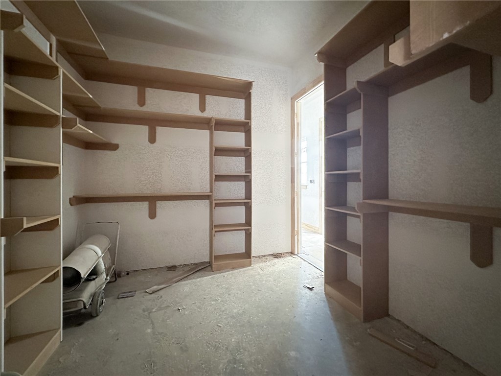 County Line Square - Residential