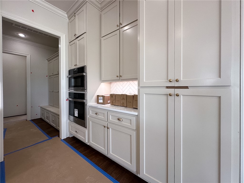 County Line Square - Residential