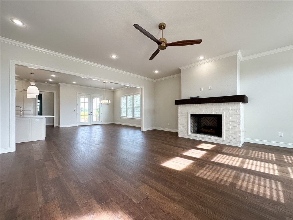 County Line Square - Residential