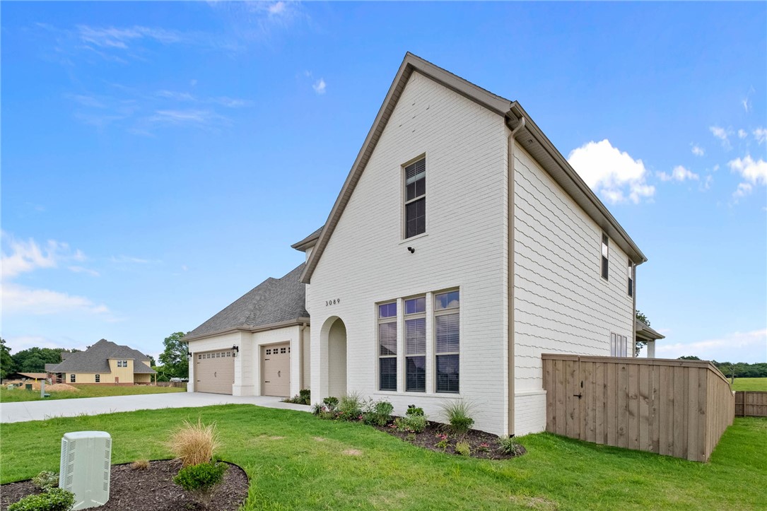 County Line Square - Residential