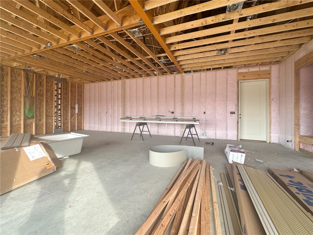 County Line Square - Residential