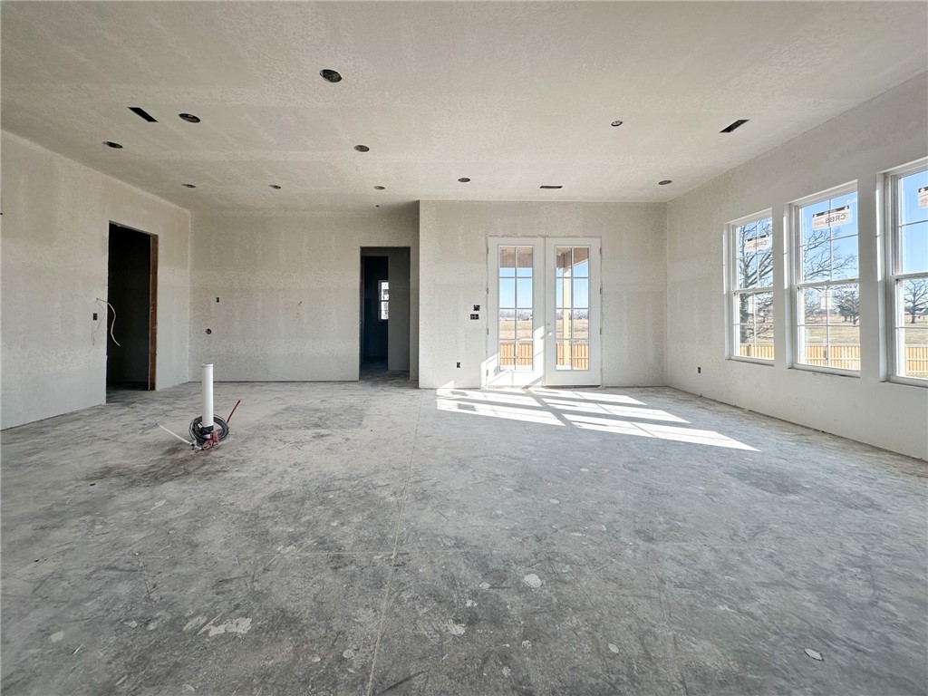 County Line Square - Residential