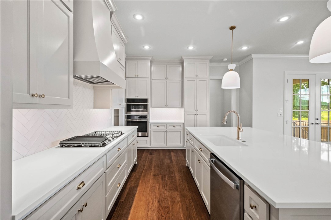 County Line Square - Residential