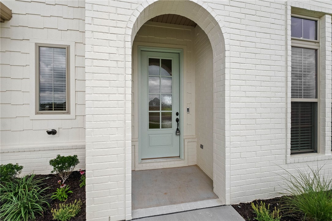 County Line Square - Residential