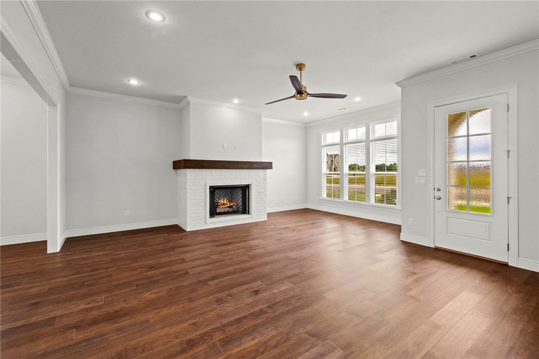 County Line Square - Residential