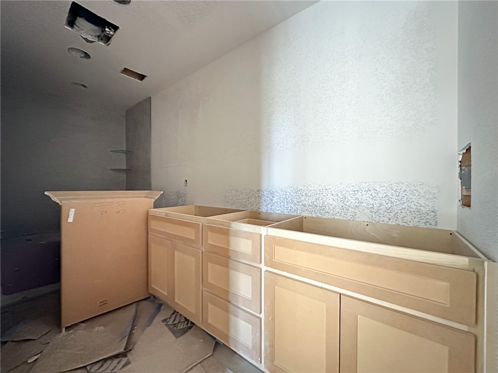 County Line Square - Residential