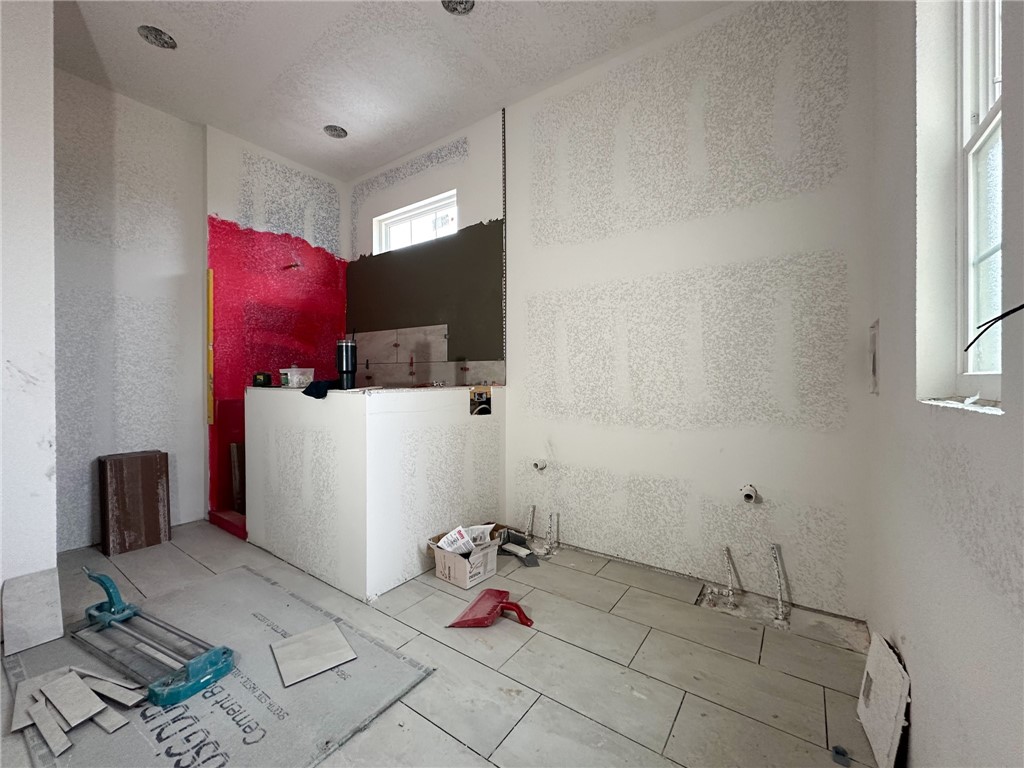 County Line Square - Residential