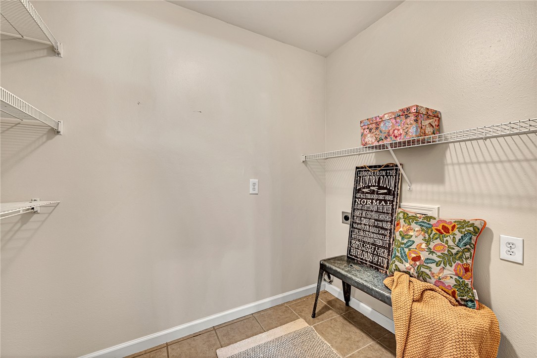 Seminole Hills Rogers - Residential