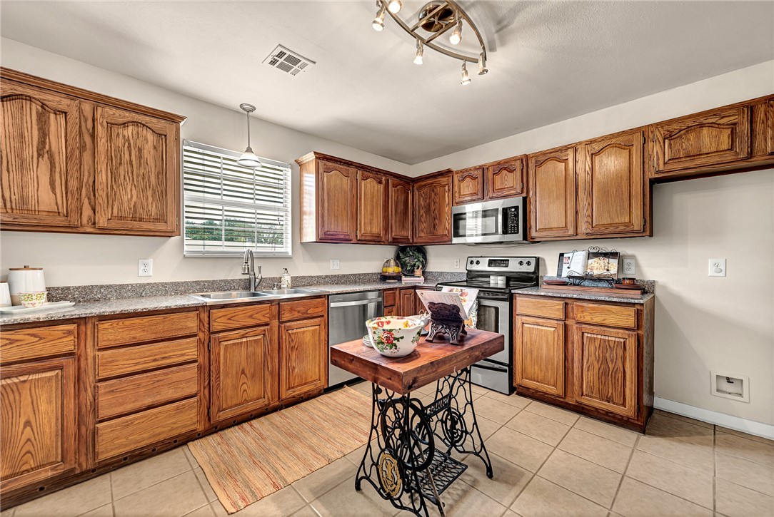 Seminole Hills Rogers - Residential
