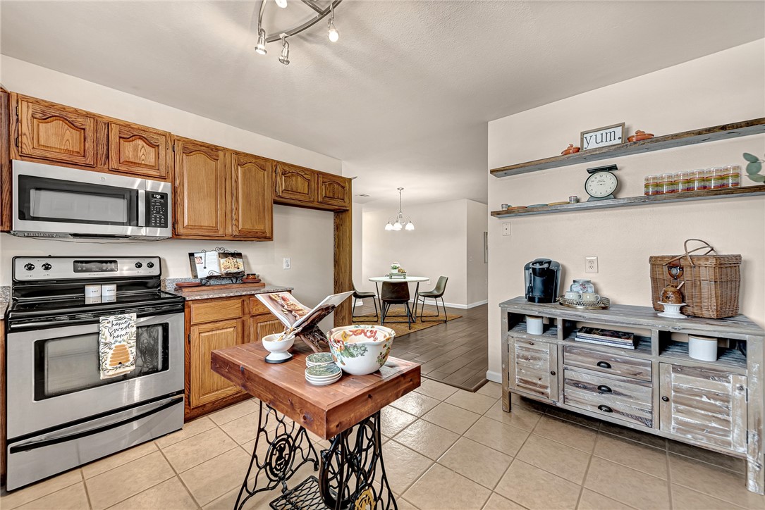 Seminole Hills Rogers - Residential