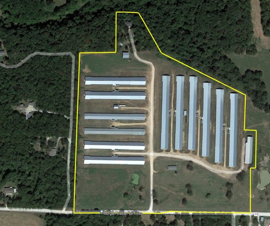 12 house tyson farm on 38 acres with 2 dwellings. All the extras and completely updated.
Sold at list.