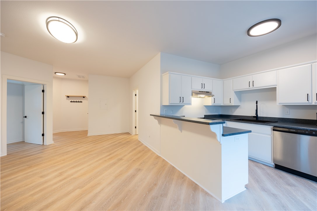 Dunn & Davis Add Bentonville - Residential Lease