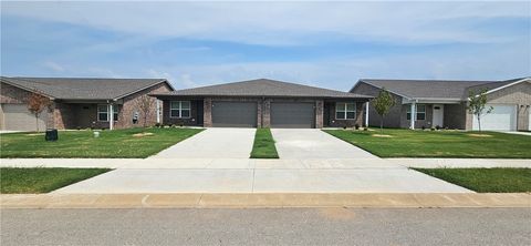 Photo of 518 68th Avenue, Highfill, AR 72712 (MLS # 1336227)