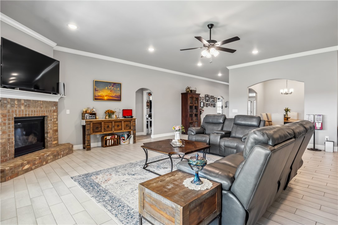 Pines Ph I, The Centerton - Residential