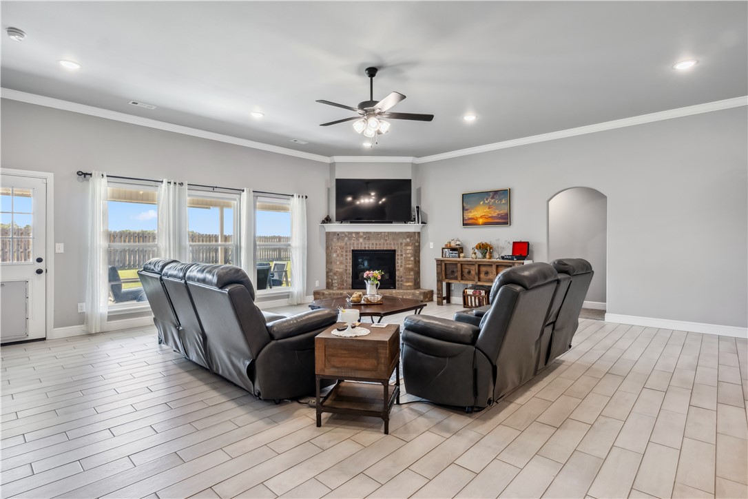 Pines Ph I, The Centerton - Residential