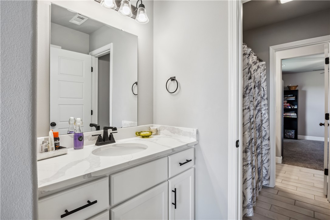 Pines Ph I, The Centerton - Residential