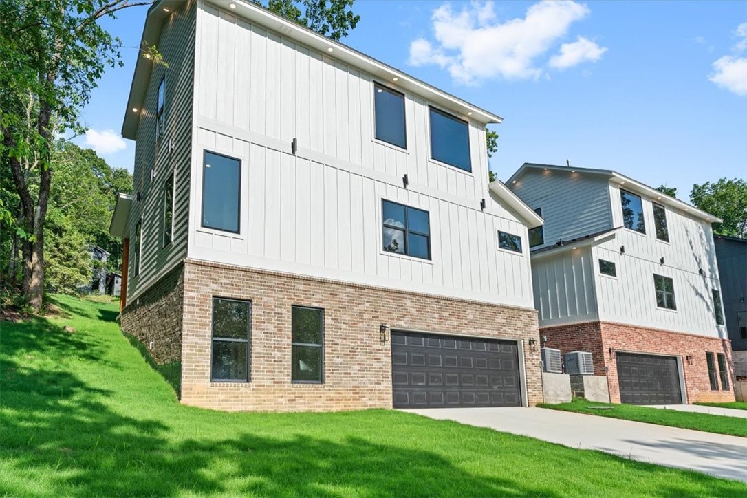 FAYETTEVILLE OUTLOTS - Residential