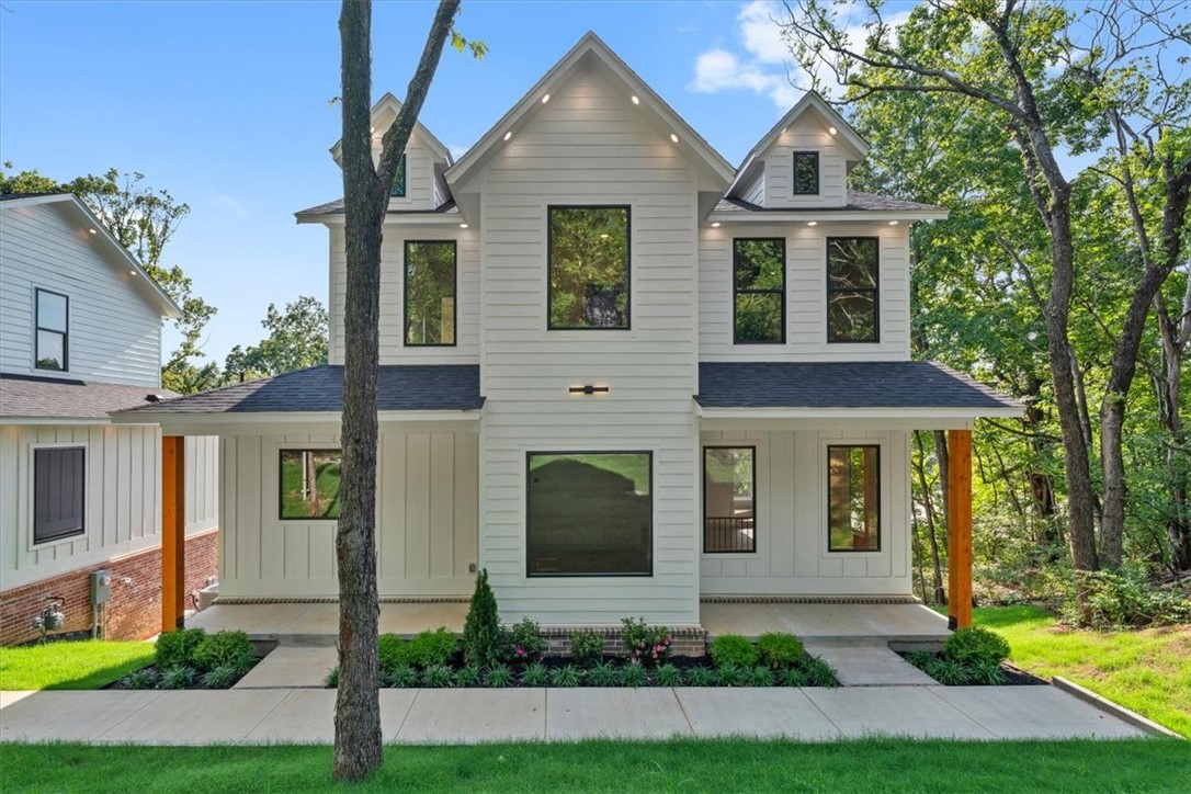 FAYETTEVILLE OUTLOTS - Residential