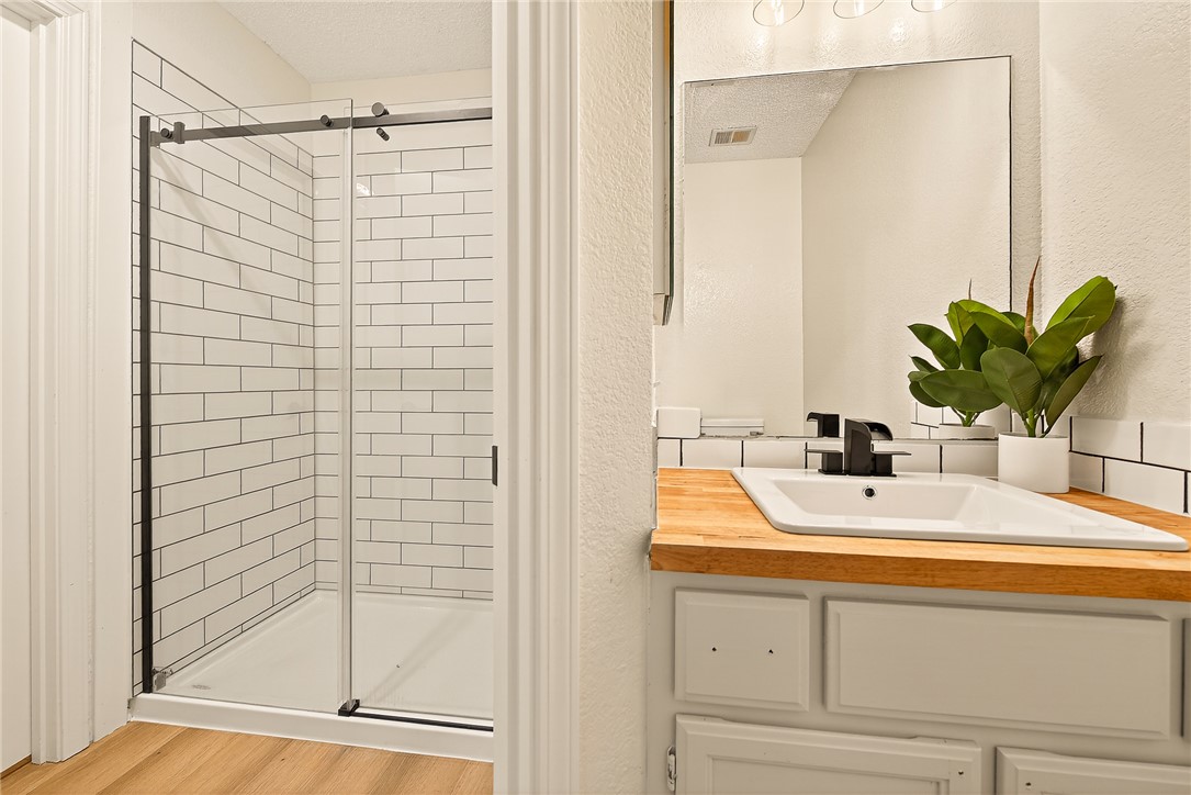 Metfield Courts Bvv - Residential