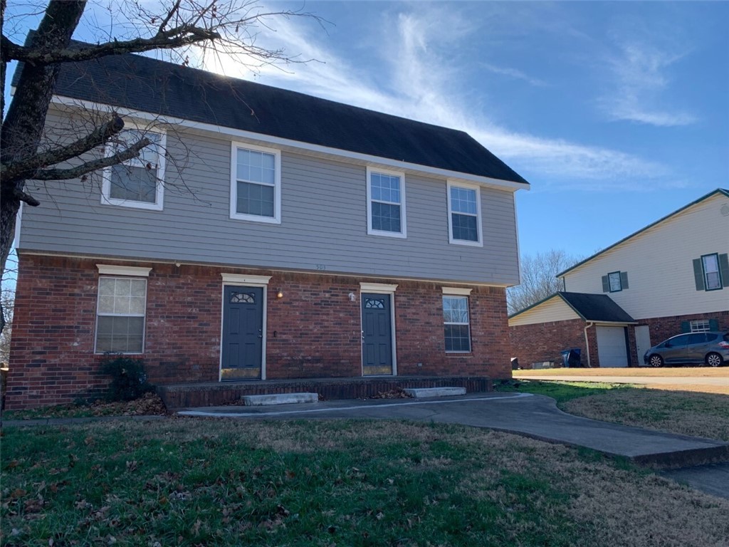 APPLEGATE SUB-BENTONVILLE - Residential Lease