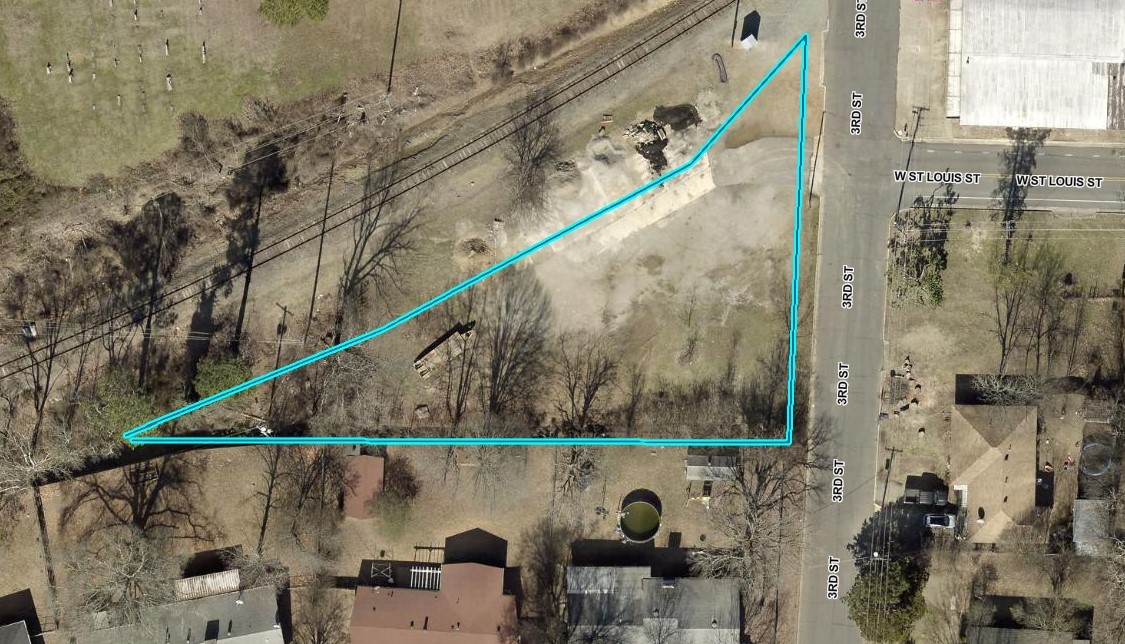Located in the Heart of Hot Springs this 1/2 acre Commercial lot offers numerous development/business opportunities. Currently zoned C3 with all utilities available at the street this lot is cleared, leveled and packed for easy development. The area its located in shows significant traffic count growth and the city is working to improve the streets and utilities.
Lot is currently incoming producing with a land lease.
Owner Agent