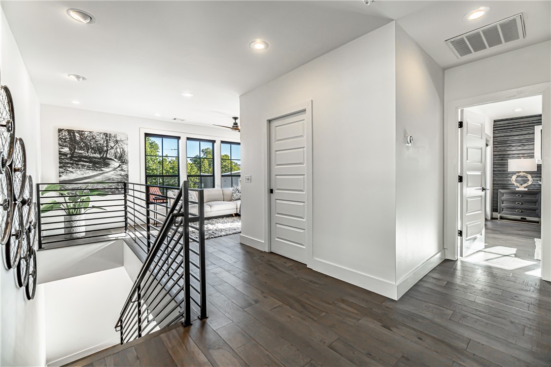 DUNN & DAVIS ADD-BENTONVILLE - Residential