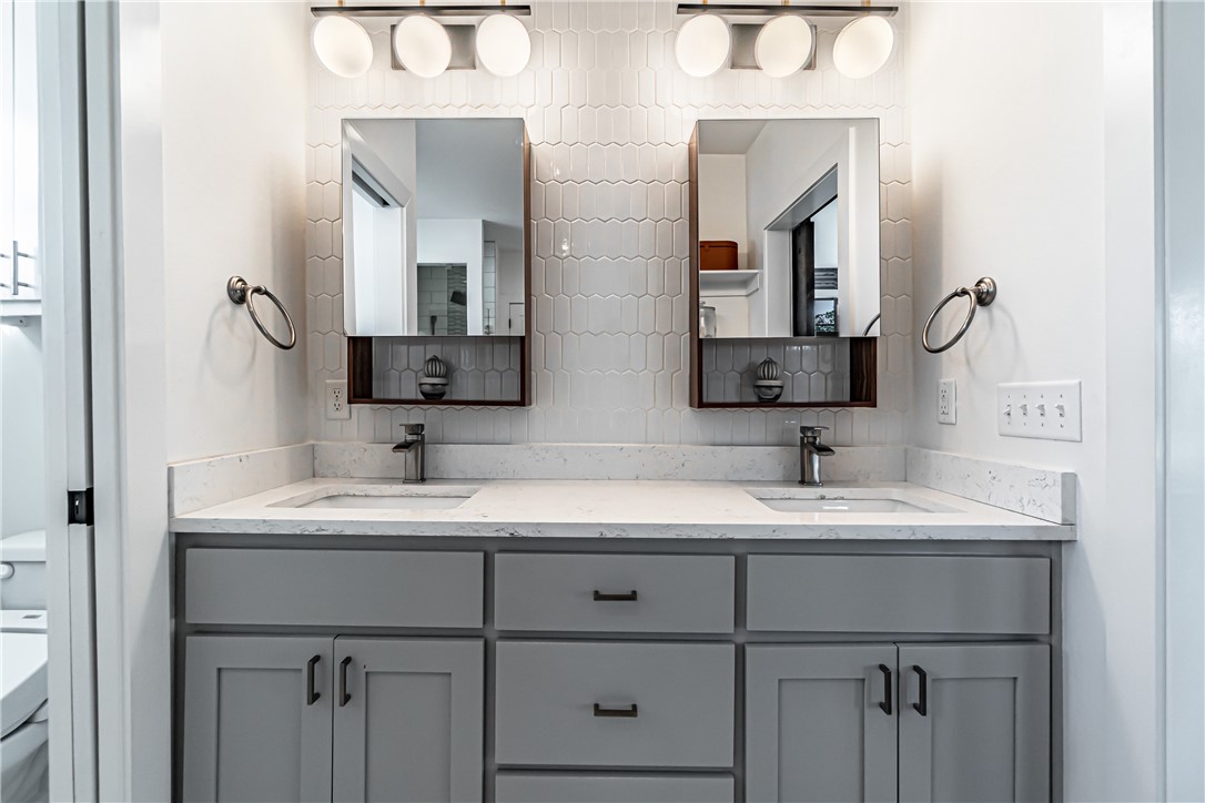 DUNN & DAVIS ADD-BENTONVILLE - Residential