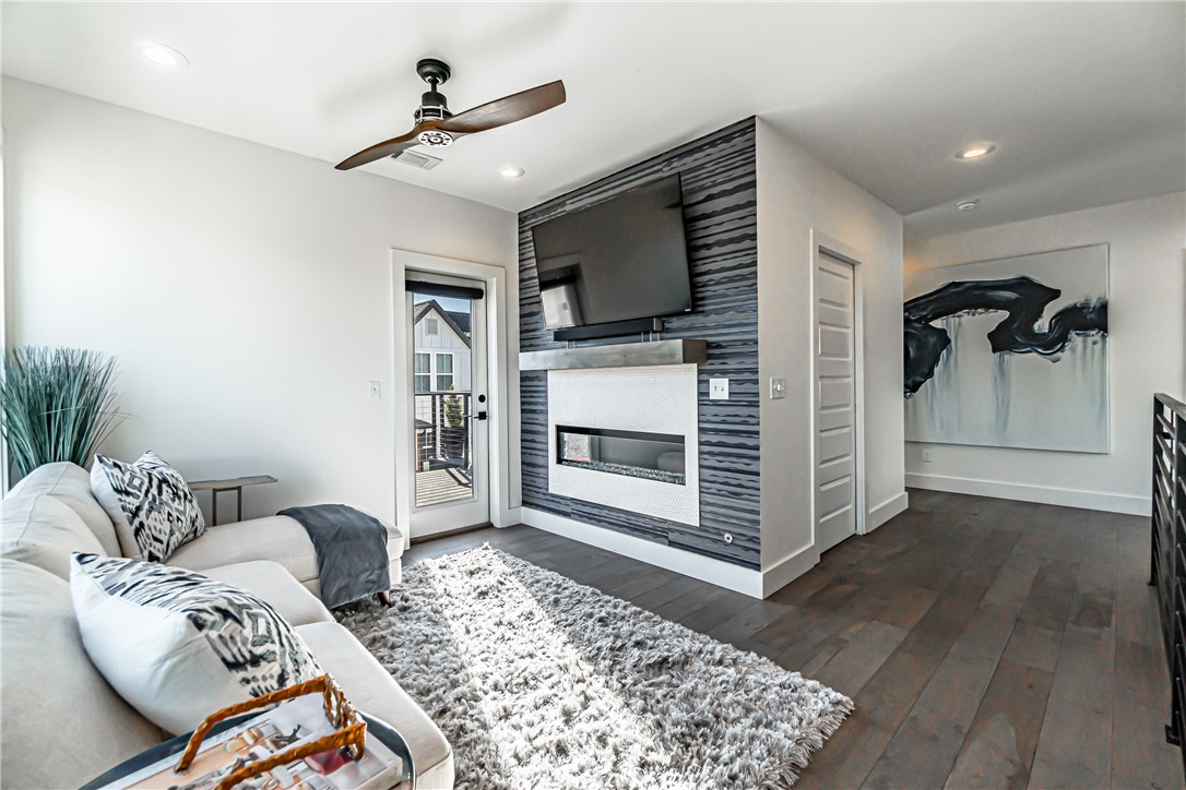 DUNN & DAVIS ADD-BENTONVILLE - Residential